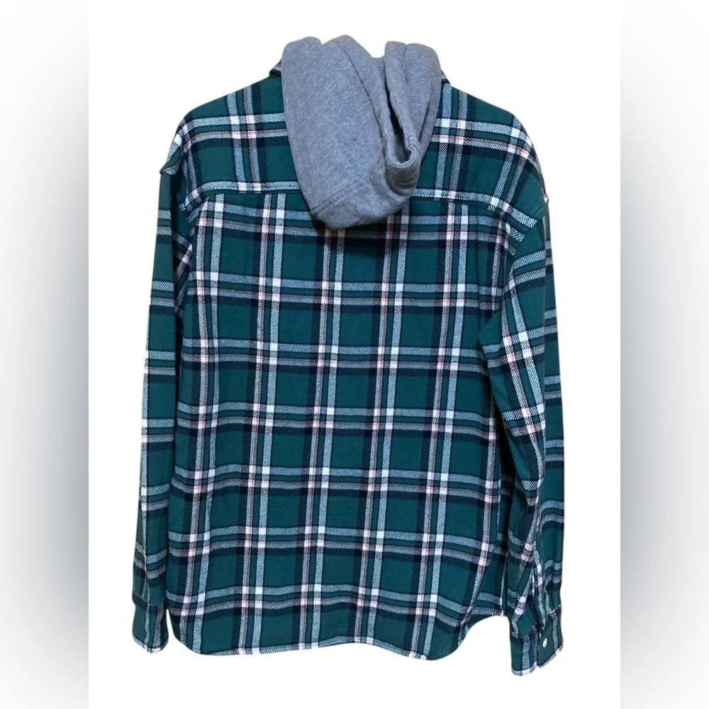 American Eagle Men’s Large Flannel Green/Black Plaid Button Down Hoodie Shacket.